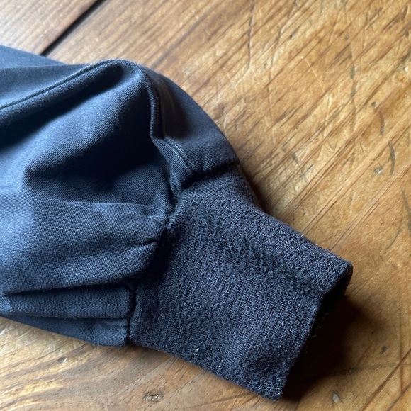 Cherokee Authentic Scrubs Gray Top - Picture 5 of 6